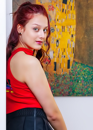 Olivia Honey Masturbates To A Delicious Orgasm