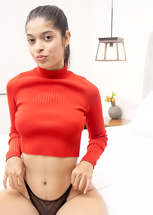 Gia In Such A Beauty