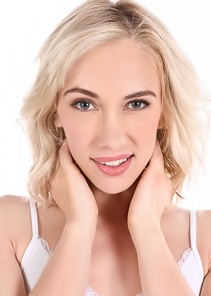 Sky Pierce In Short Summer