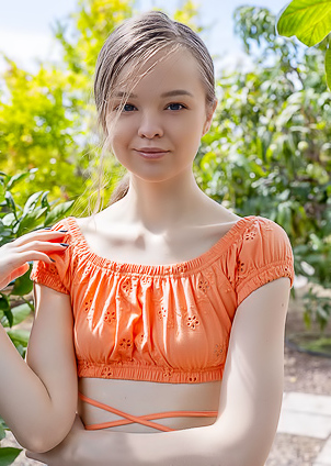 Shea Nice Young Girl In A Very Nice Location