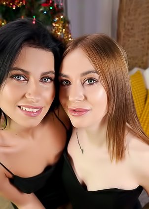 Best Girlfriends Sharing Hard Dick