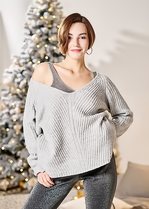 Erika Luchini Offering An Intimate View Of Her Hairy Pussy