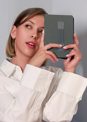 Avery Her Long Legs Spread Wide To Expose Her Pussy