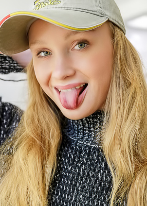 Dana Red Paired With Lacy Black Thong Panties That Leave Her Perfect Booty Bare