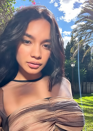 Dulce Taking Topless Selfie