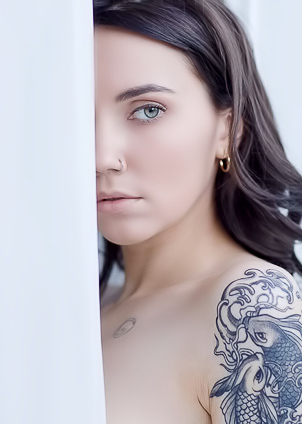Donnais has heart-pounding session with her breasts fullness on show